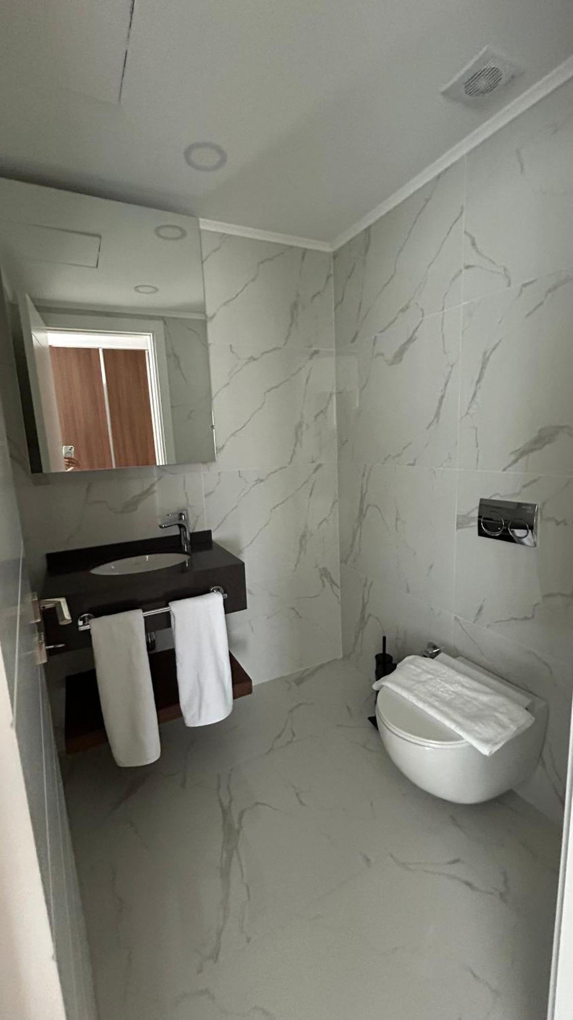 Grand Sapphire Resort Long Beach Trikomo Екстериор снимка