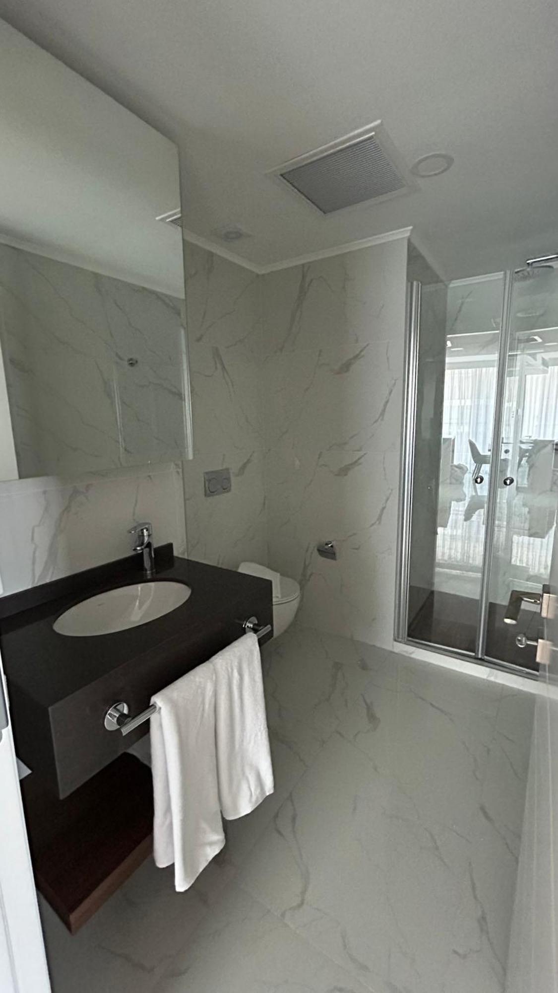 Grand Sapphire Resort Long Beach Trikomo Екстериор снимка